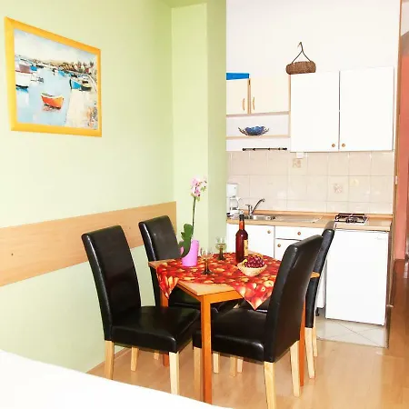 Apartmani Diana Makarska Buitenkant foto